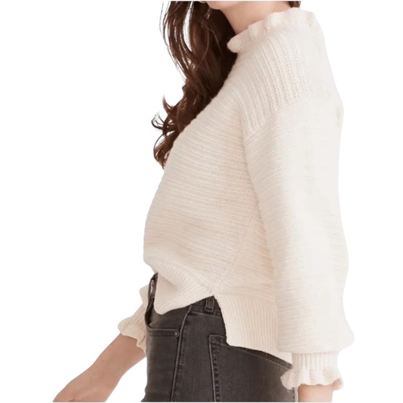 Madewell Oatmeal Cream Ruffle Neck Puff Sleeve Cropped Knit Sweater - L - Picture 3 of 16